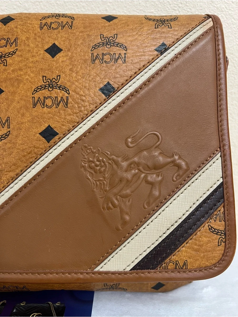 MCM MESSENGER COGNAC